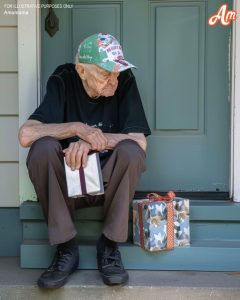 Lonely Old Man Invites Family to Celebrate His 93rd Birthday, but Only a Stranger Shows Up