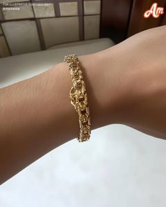 I Received a Gold Bracelet from an Unknown Sender – When My Sister-in-Law Saw It, She Went Pale